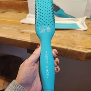 Moroccanoil Smooth Style Ceramic Heated Brush
